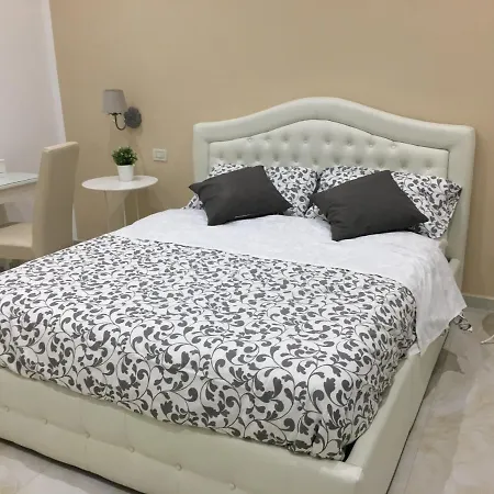 Queen Chic La Spezia