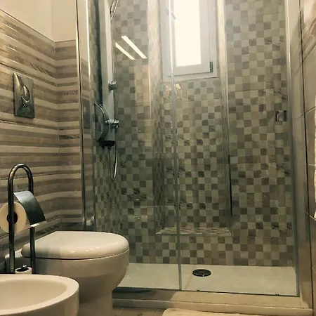 Queen Chic * 라스페치아