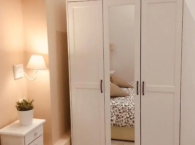 Apartment Queen Chic